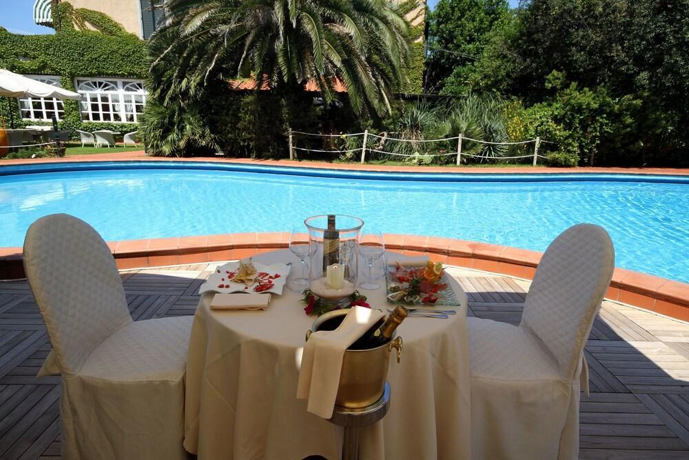 Hotel Villa Maremonti Marina di Massa Εξωτερικό φωτογραφία